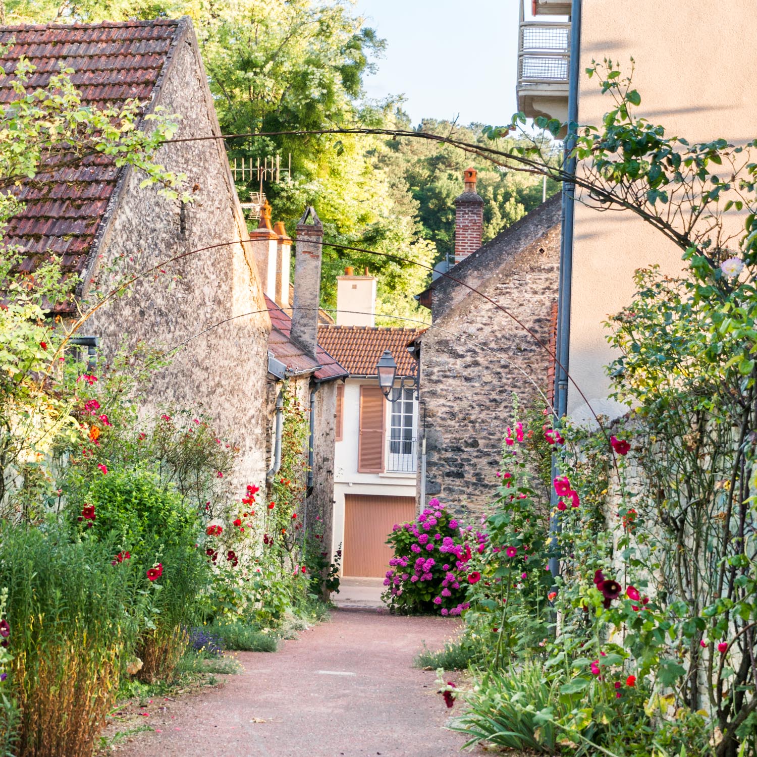 A month in France – little villages and a spot to rest for the night
